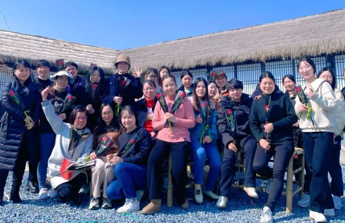 巾幗筑夢  不負芳華 | 水晶光電慶三八婦女節活動